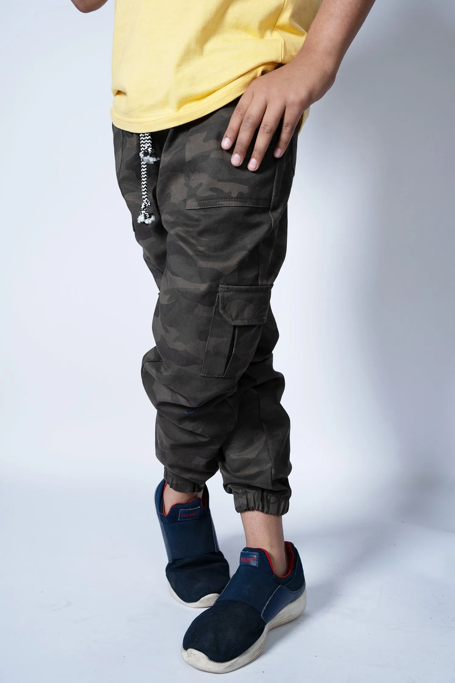 BOYS CHINO PANTS CAMO
