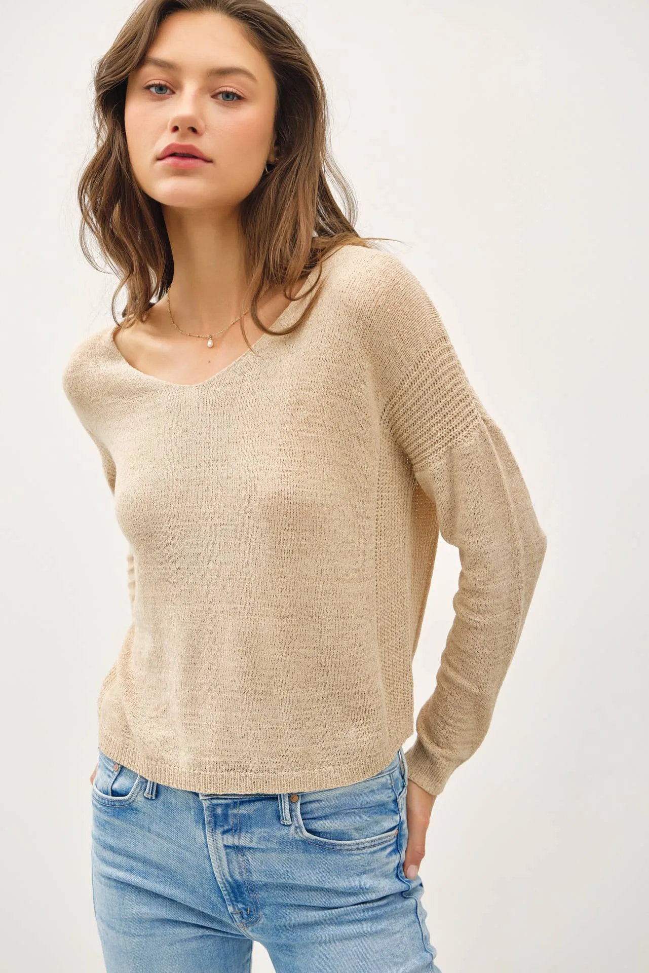 BREEZY V-NECK CASUAL SWEATER