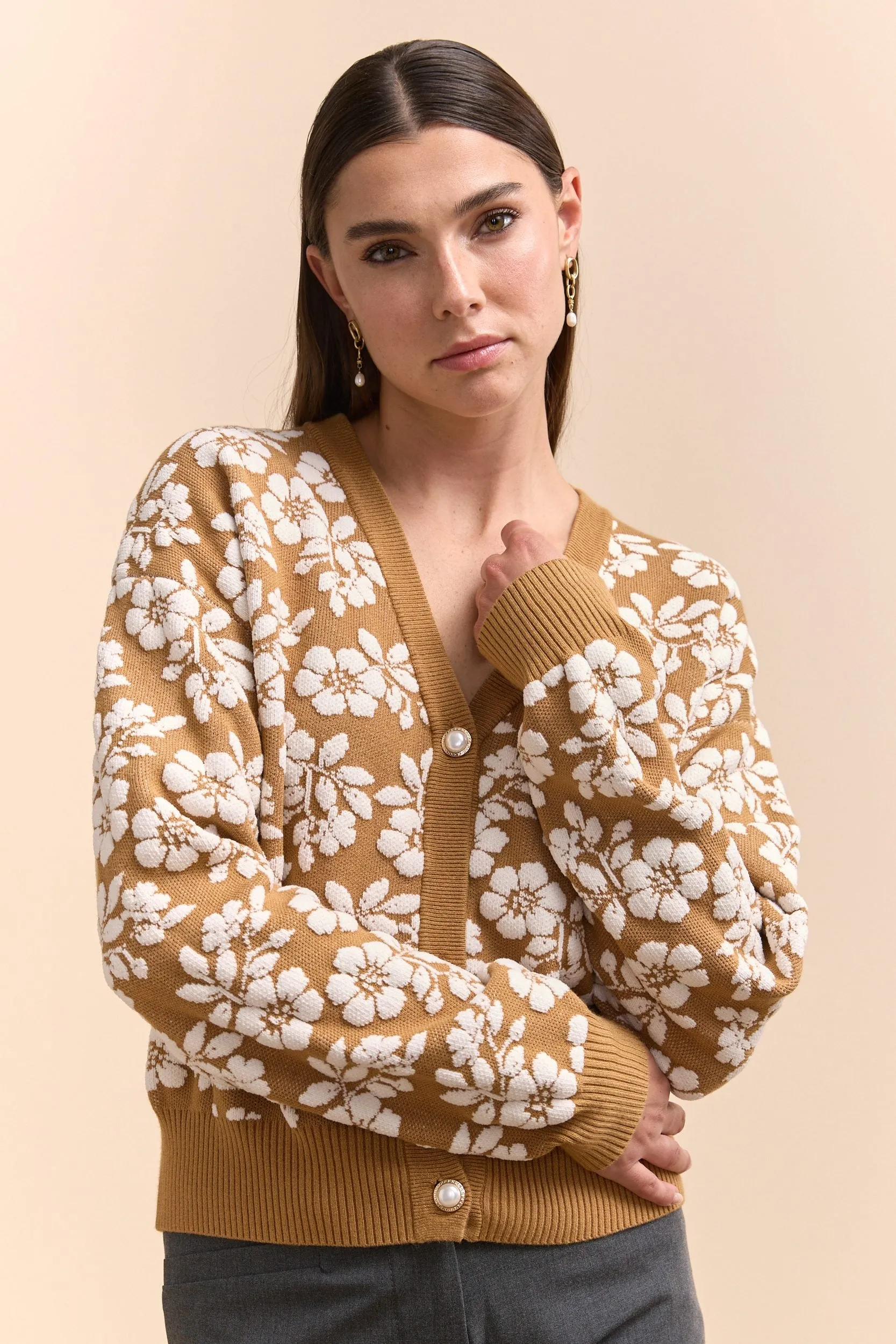 Cardigan with flowers design