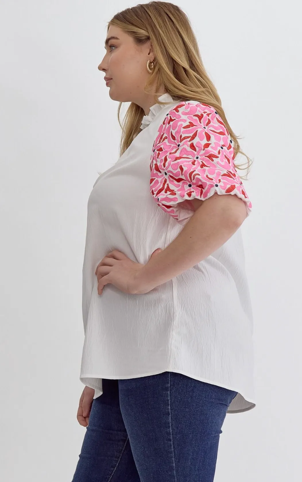 Ellie Mae Embroidered Detail Sleeve Top In Curvy