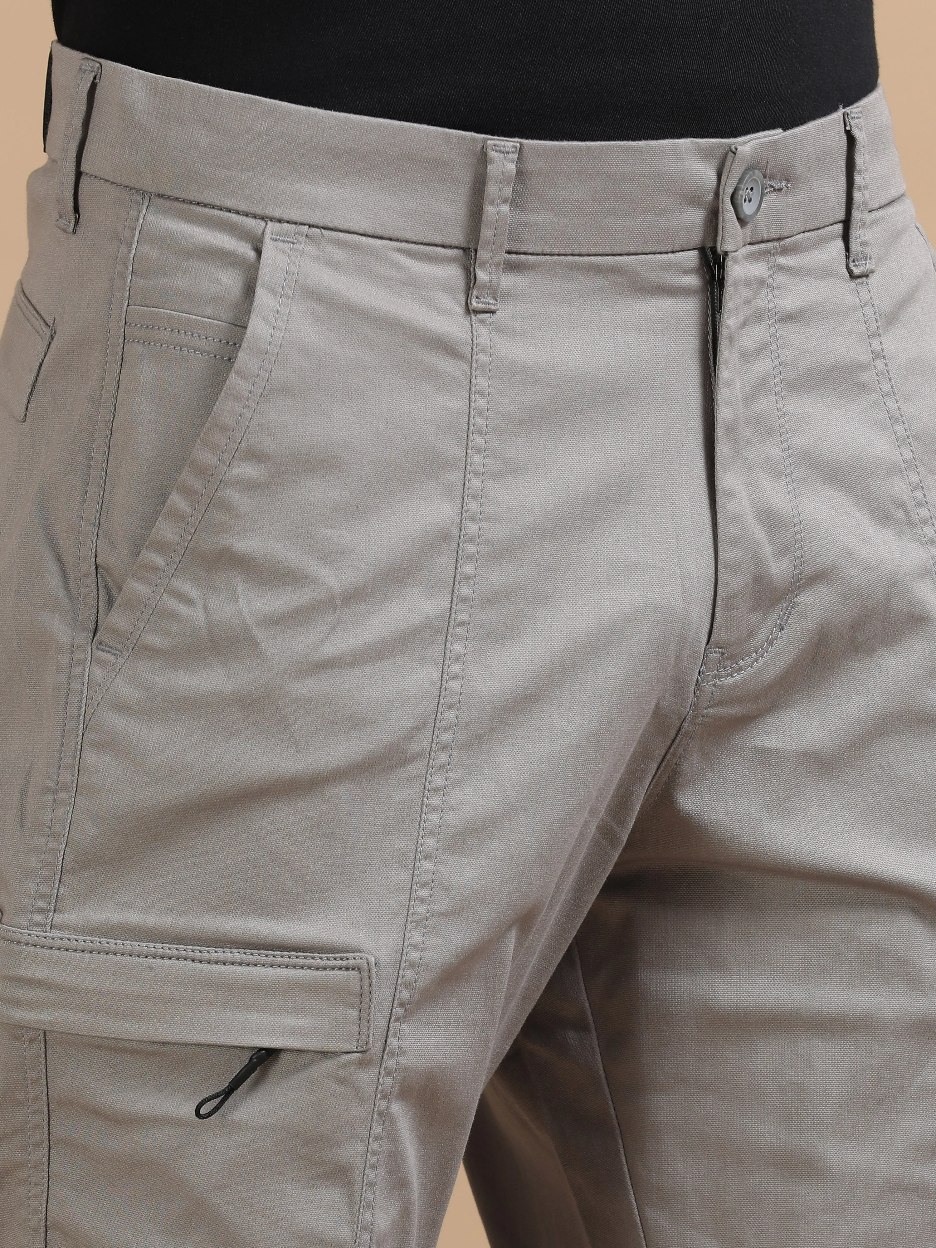 Men Grey Dobby Relaxed Fit Lycra Cargo Shorts
