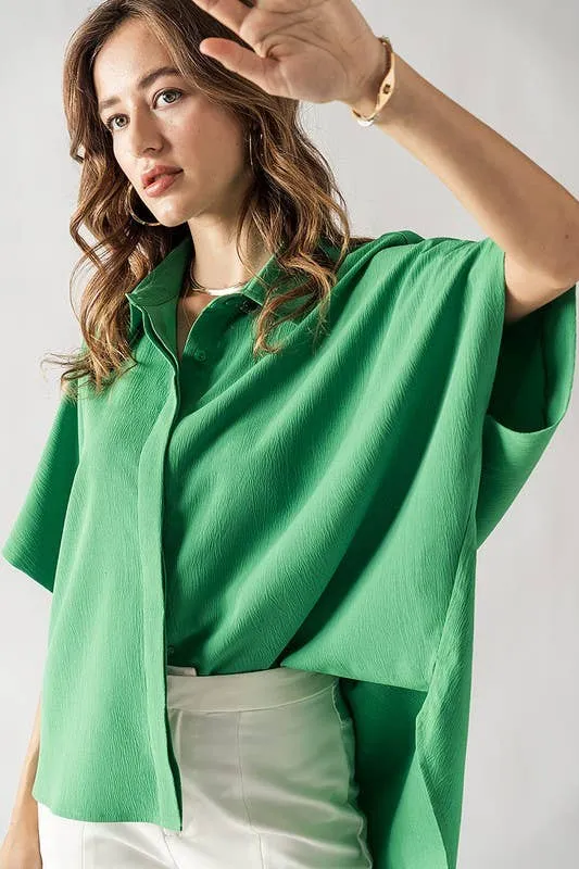 RELAXED FIT HIDDEN PLACKET SHORT SLEEVE SHIRT