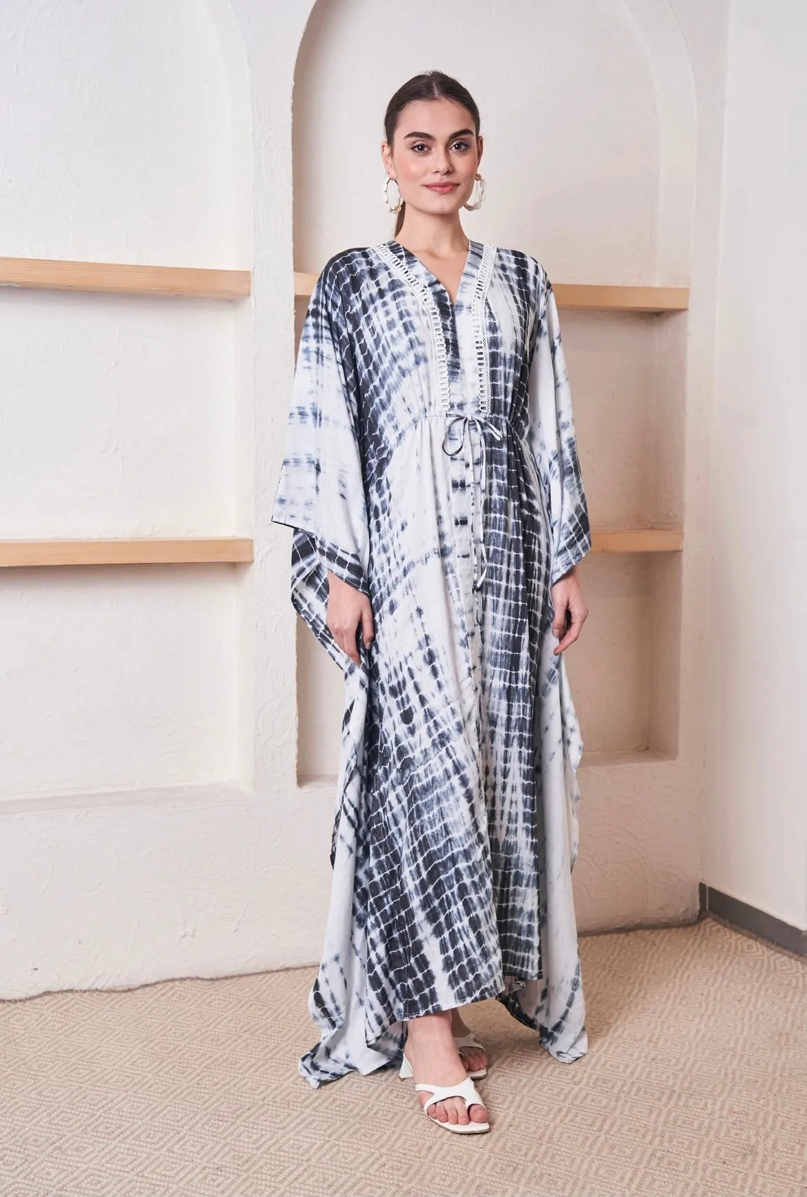 Tie & Dye Lace Detail Kaftan